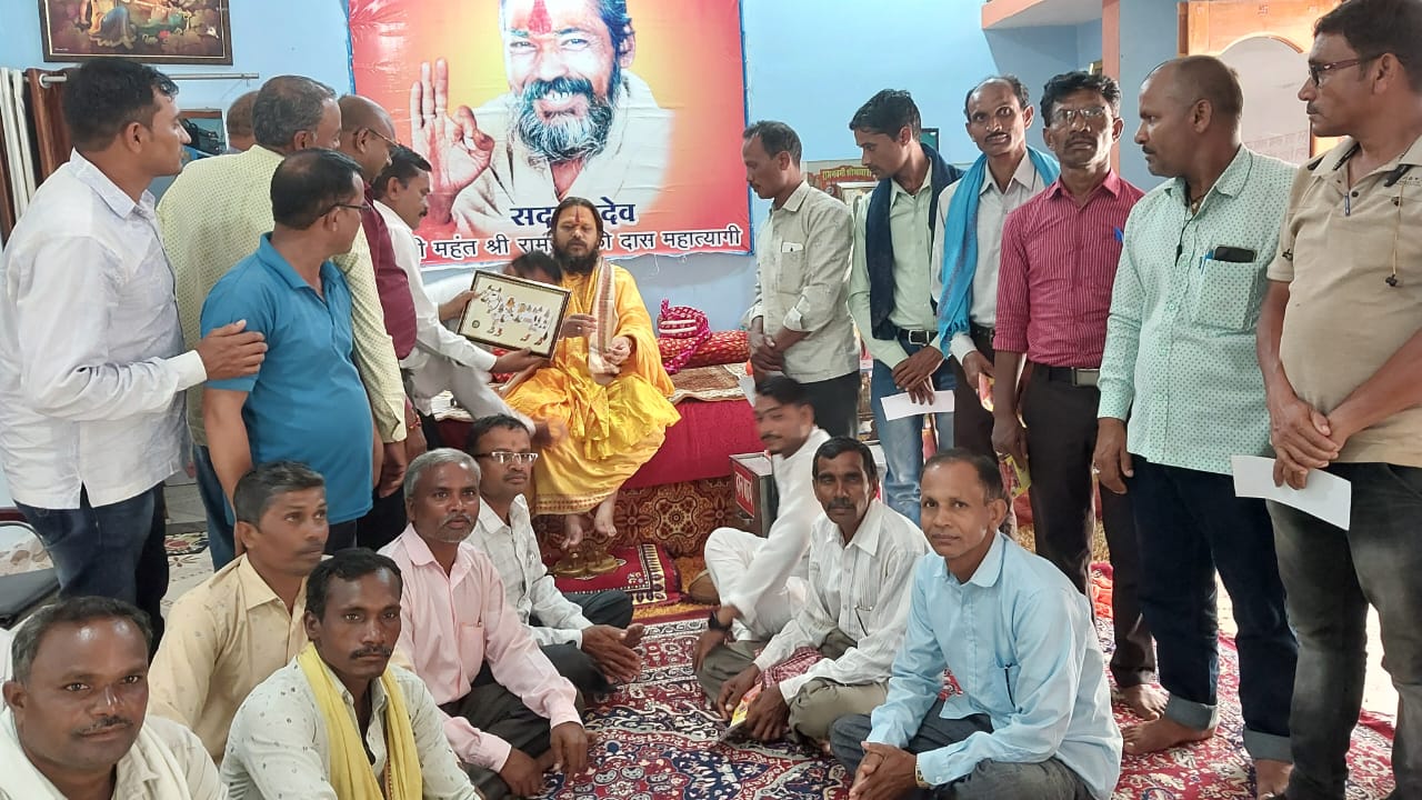 पशुधन में कार्य करने वाले छग प्रशिक्षित संघ ने गौसेवा आयोग के संरक्षक से मुलाकात
