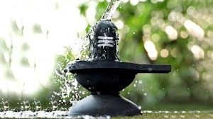 जानिए सिर्फ एक लोटा जल से क्यों प्रसन्न हो जाते हैं भोलेनाथ