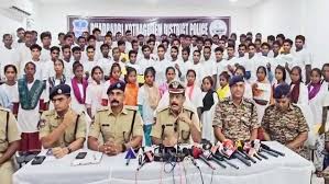 सुरक्षा बलों की बड़ी सफलता : छत्तीसगढ़ के 86 नक्सलियों ने किया सरेंडर