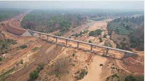 बस्तर के विकास में एक और क्रांतिकारी कदम,दिसंबर 2025 तक पूरी होगी दल्लीराजहरा–रावघाट रेल परियोजना