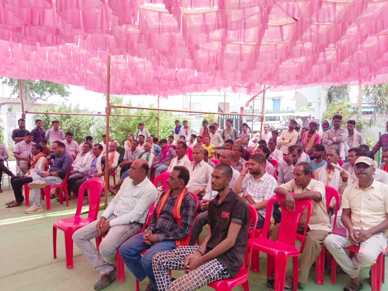 किसानों और ग्रामीणों को गांव में ही निःशुल्क नक्शा, खसरा एवं बी-1 राजस्व दस्तावेज वितरण करने वाला कबीरधाम पहला जिला