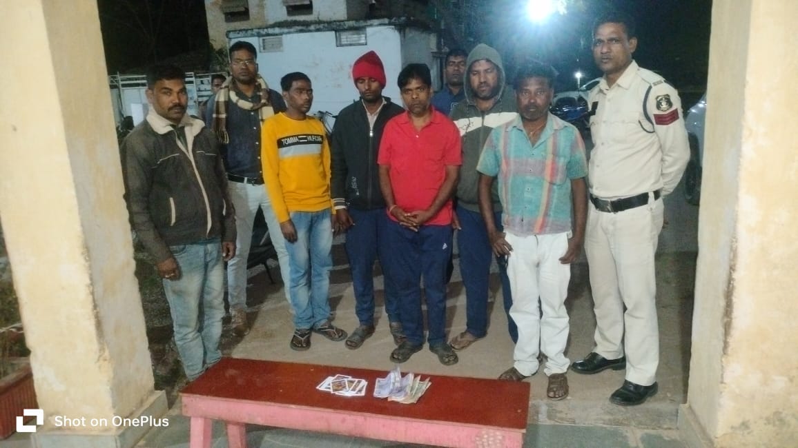  पामगढ़ पुलिस ने जुआ खेलते 6 आरोपियों को किया गिरफ्तार