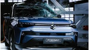 Maruti Suzuki Victoris की बढ़ी मांग,लोग लाइन में लगकर खरीद रहे 