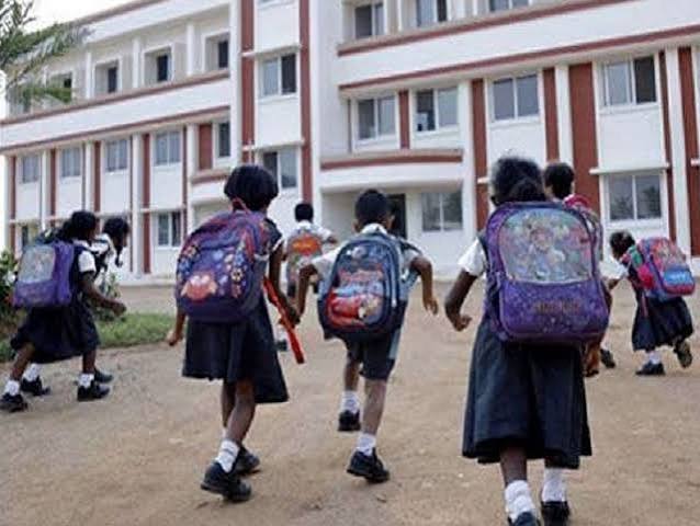 छत्तीसगढ़ के सभी स्कूलों में राष्ट्रगान, राष्ट्रगीत और सांस्कृतिक गतिविधियां अनिवार्य, शिक्षा विभाग ने जारी किया आदेश