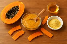 स्किन को खूबसूरत और बेदाग रखने के लिए ऐसे करें पपीते का उपयोग 