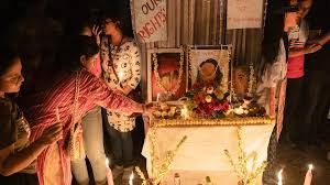 आरजी कर दुष्कर्म पीड़िता के परिवार का दावा, पार्टियों ने की चुनाव लड़ने की पेशकश