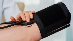 अगर आपको भी है हाई ब्लड प्रेशर तो आज ही बनाएं इन चीजों से दुरी 