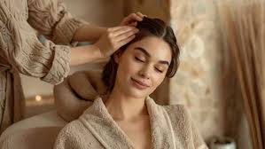 चंपी का यह सही तरीका गंजेपन से बचाने में करेगा मदद