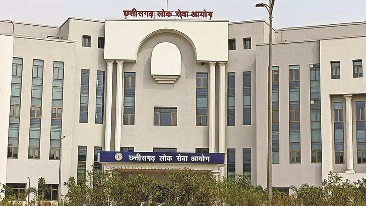 CGPSC की भर्तियों में पारदर्शिता लाने साय सरकार ने किया आयोग का गठन, UPSC के पूर्व चेयरमैन प्रदीप जोशी बनाए गए अध्यक्ष