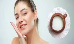 कच्चे दूध से ऐसे बनाएं फेस पैक, चेहरे पर मिलेगा इंस्टेंट ग्लो