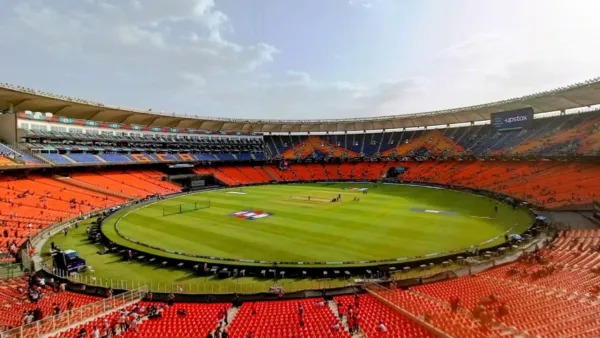 टूर्नामेंट के बीच बड़ा एक्शन: 2 फ्लॉप खिलाड़ियों को टीम ने किया रिलीज