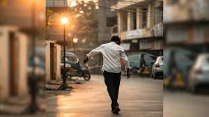 शिक्षा विभाग का सहायक संचालक नशे में लड़खड़ाते दिखे ,वीडियो तेजी से वायरल