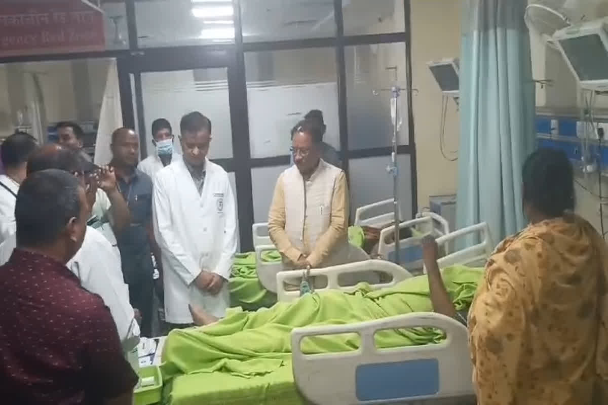 जांच रिपोर्ट आने के बाद कोई भी दोषी होगा उसे बक्शा नहीं जाएगा.. कुम्हारी हादसे में घायलों से मुलाकात पर बोले सीएम