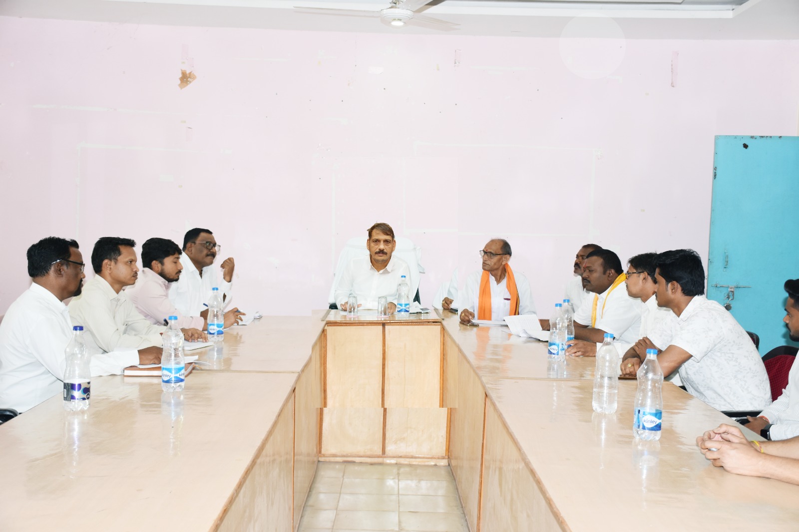 कलेक्टर ने पिपरिया में चल रहे विभिन्न निर्माण कार्यों की प्रगति की समीक्षा की
