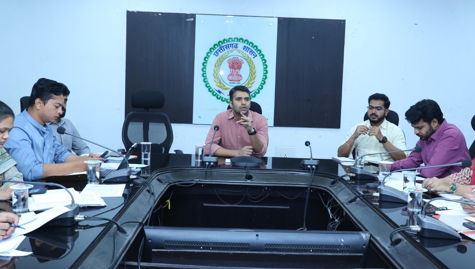 जनसमस्याओं का समयबद्ध एवं गुणवत्तापूर्ण निराकरण सुनिश्चित करें: कलेक्टर