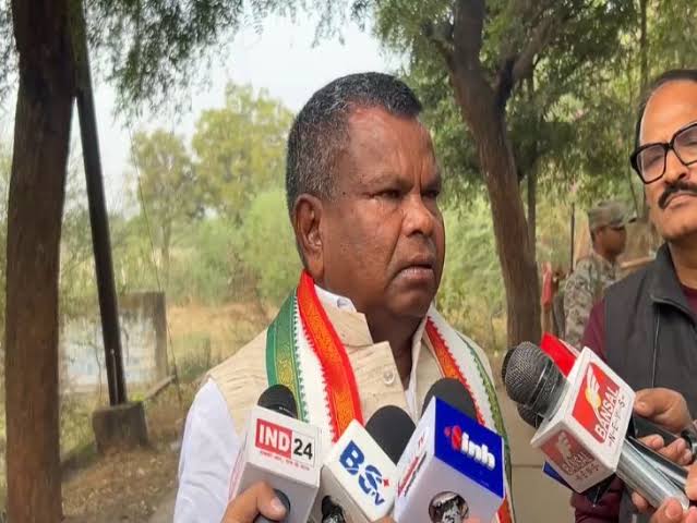 कवासी लखमा पर लगा आरोप, पड़ा ED का रेड..