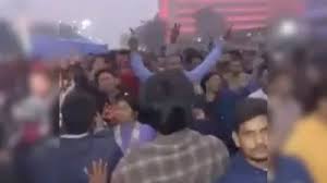 बिहार लोक सेवा आयोग का घेराव करने पहुंचे बीपीएससी अभ्यर्थियों पर लाठी चार्ज
