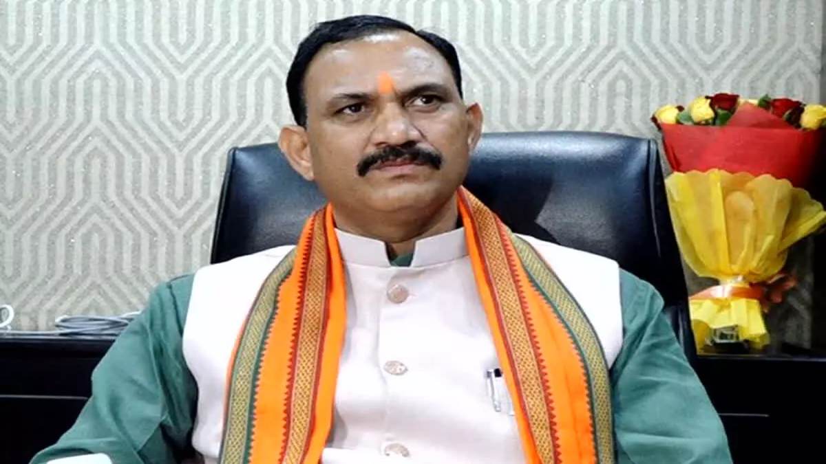 राष्ट्रीय स्वास्थ्य मिशन के कर्मचारियों के नियमितिकरण को लेकर बड़ी खबर, स्वास्थ्य मंत्री जायसवाल ने कही ये बात…