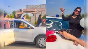 नियमों को ताक पर रखकर ! सरकारी गाड़ी पर काटा केक, DSP की पत्नी का वायरल वीडियो