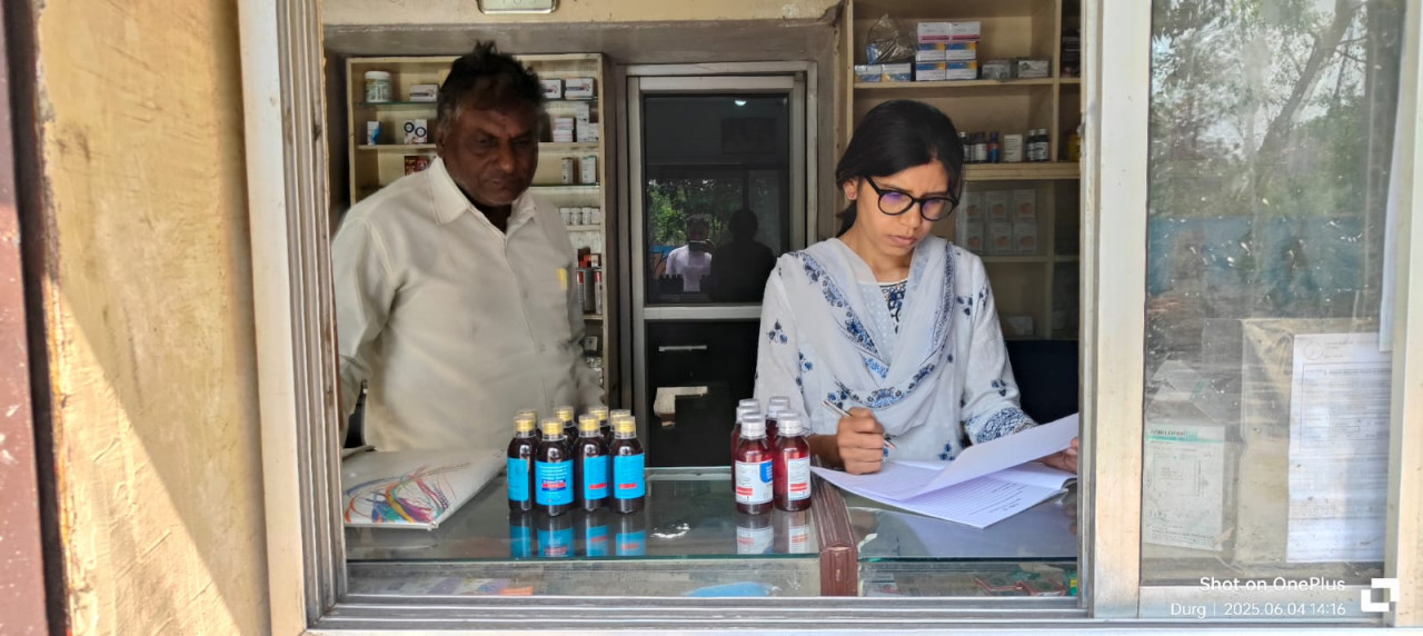  प्रदेश में नशीली दवाओं के खिलाफ चल रही मुहिम तेज, 25 मेडिकल स्टोरों की अनुज्ञप्ति निलंबित/निरस्त