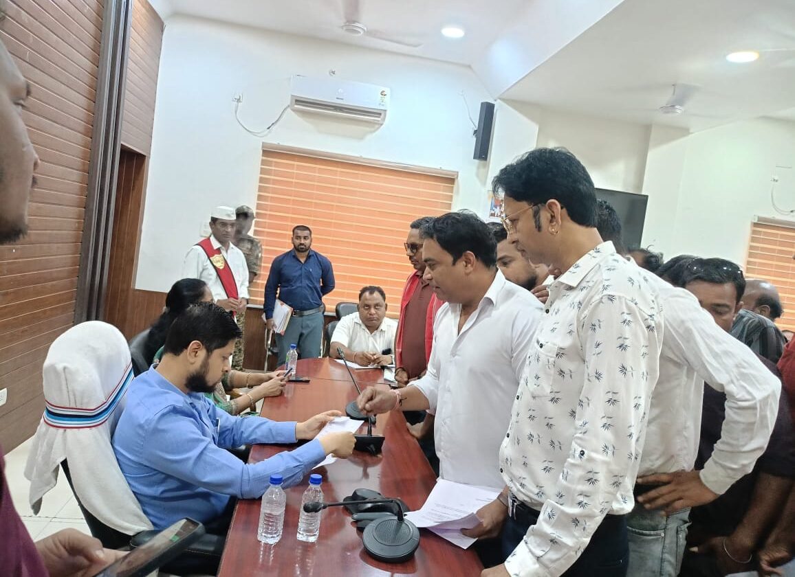 निजी स्कूलों की मनमानी फीस वृद्धि पर कांग्रेस का विरोध, ‘नो स्कूल-नो फीस’ लागू करने की मांग