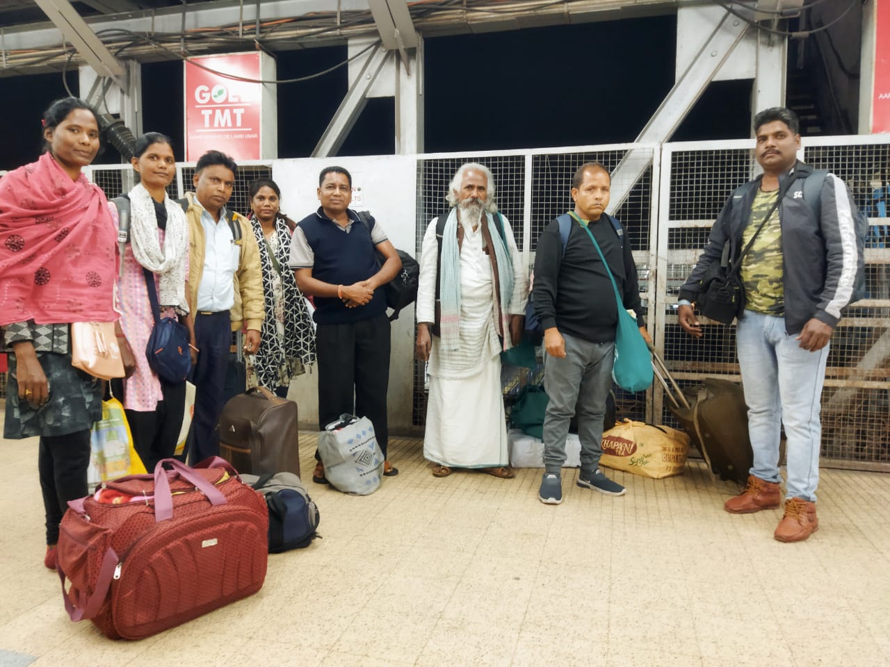 छत्तीसगढ़ के एकता परिषद के सामाजिक कार्यकर्ता नेपाल के लिए हुए रवाना 