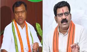 कांग्रेस प्रदेश अध्यक्ष का मोबाइल गुमा,गृहमंत्री विजय शर्मा ने कहा -कांग्रेसियों को संस्कार ठीक रखना होगा