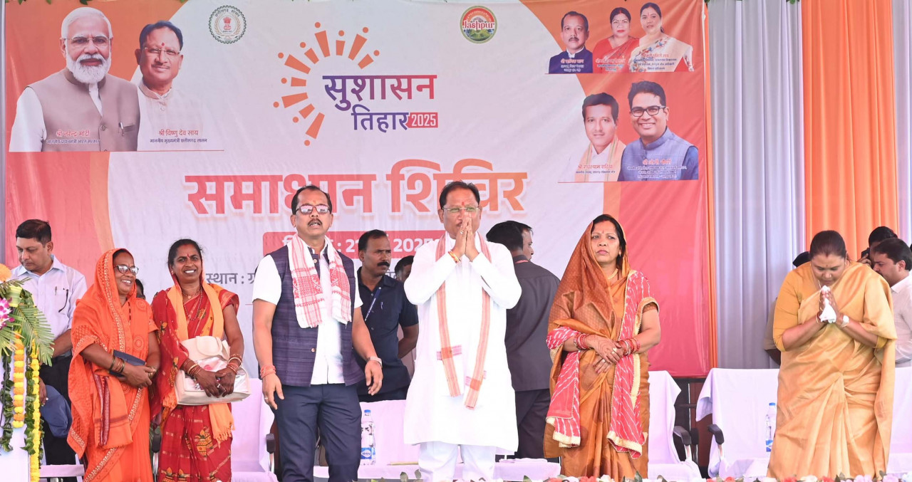 मुख्यमंत्री साय अचानक पहुंचे दोकड़ा के समाधान शिविर में,कॉलेज खोलने सहित की कई घोषणाएं