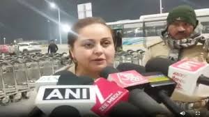  चुनाव में करारी हार के बाद लालू परिवार की फूट खुलकर सामने आई,तेज प्रताप के बाद रोहिणी आचार्य ने भी छोड़ा घर