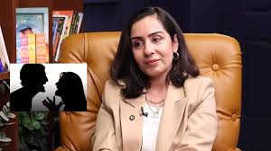 20 साल से पत्नी को चीट कर रहा था ये सुपरस्टार,फूटा भांडा