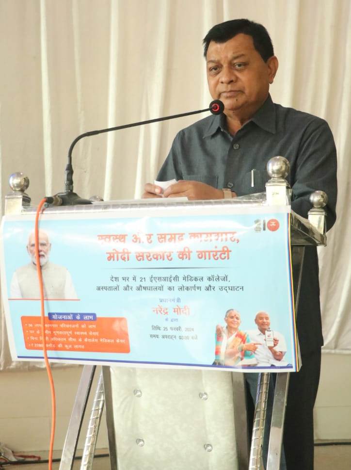 श्रमिकों को मिलेगी उपचार की बेहतर सुविधाएं: लखनलाल देवांगन