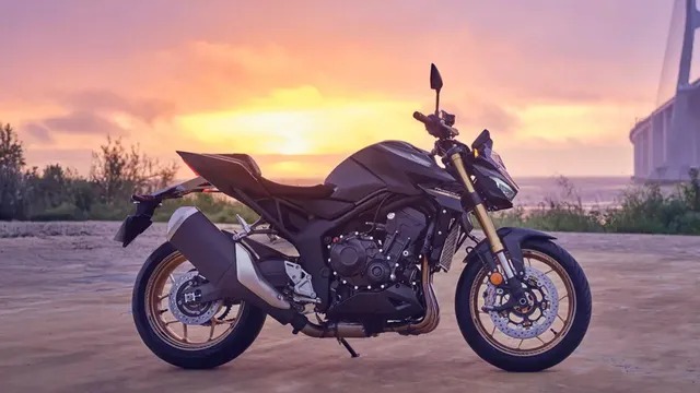 Honda CB1000 Hornet में निकली तकनीकी खराबी, कंपनी ने जारी किया रिकॉल

