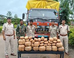 आयशर ट्रक से 73 किलो अवैध गांजा के साथ एक आराेपी गिरफ्तार