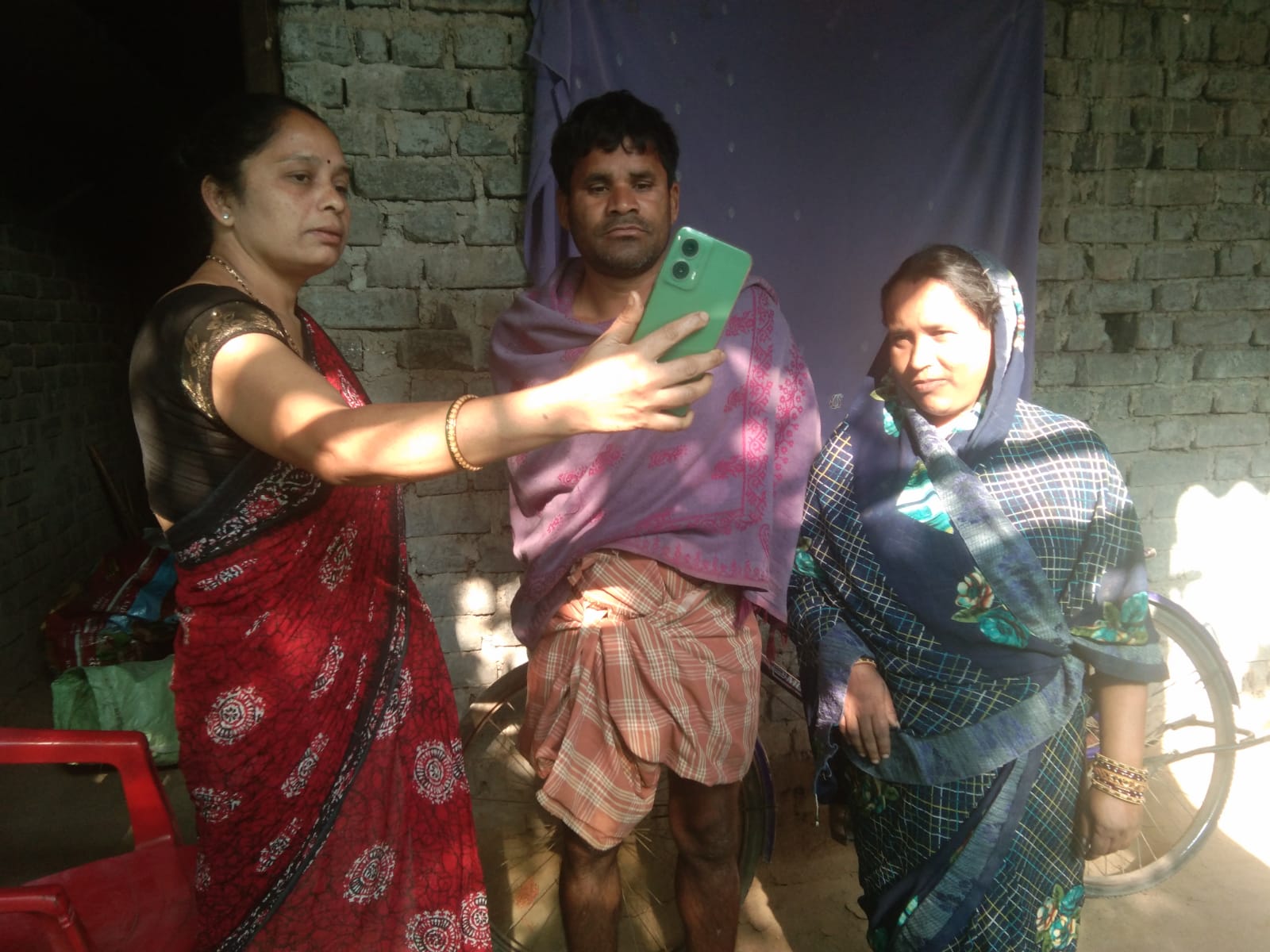 जिले में मनरेगा मजदूरों का ई-केवाईसी अभियान तेज, तमनार ब्लॉक ने हासिल किया 100 प्रतिशत लक्ष्य