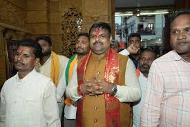 नव नियुक्त कैबिनेट मंत्री का दुर्ग में भव्य स्वागत, माँ कुंडस्वरूपा चंडिका के किए दर्शन