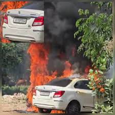 न्यायधानी की हकीकत: मेघदूत नगर में कचरे की आग से दो कारें राख, व्यवस्था कटघरे में