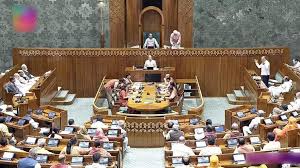 शीतकालीन सत्र: संसद में विपक्ष का हंगामा, लोकसभा और राज्यसभा कल तक के लिए स्थगित