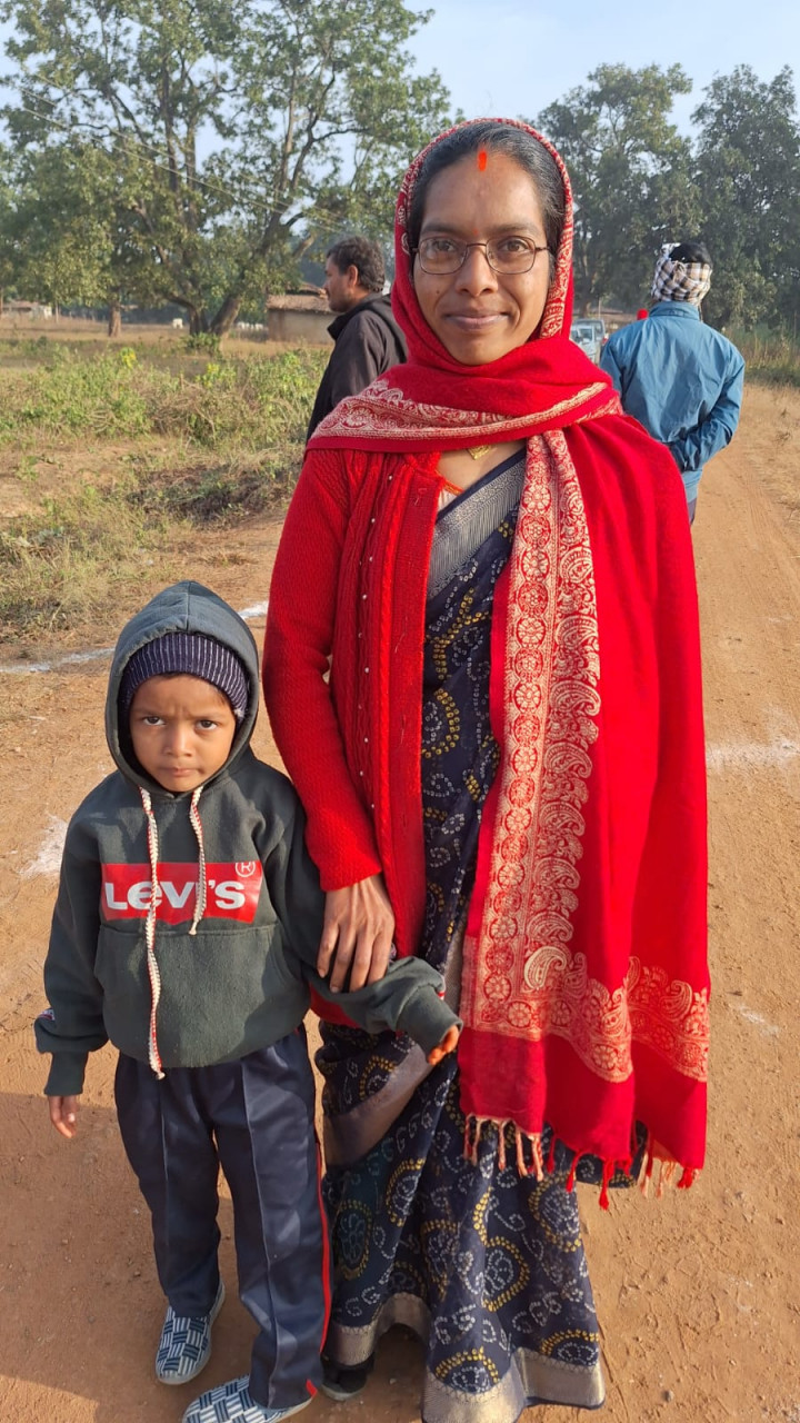 महतारी वंदन योजना से वनांचल की महिलाएं प्रसन्न, आत्मनिर्भता की ओर बढ़ी कदम