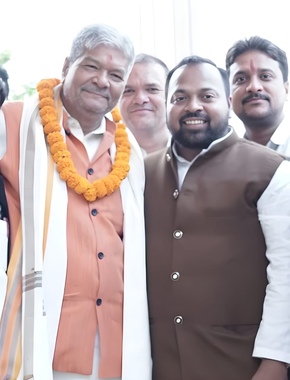 छत्तीसगढ़ रजककार विकास बोर्ड के नवनियुक्त अध्यक्ष प्रहलाद रजक को विधायक दीपेश साहू ने दी शुभकामनाएं