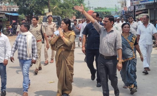 कांग्रेसजनों ने छत्तीसगढ़ बंद को सफल बनाने डोंगरगढ़ शहर में मांगा समर्थन 
