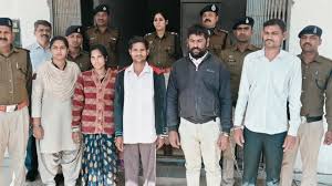 पति के अमानवीय व्यवहार से तंग आकर पत्नी ने रचा मौत का खेल