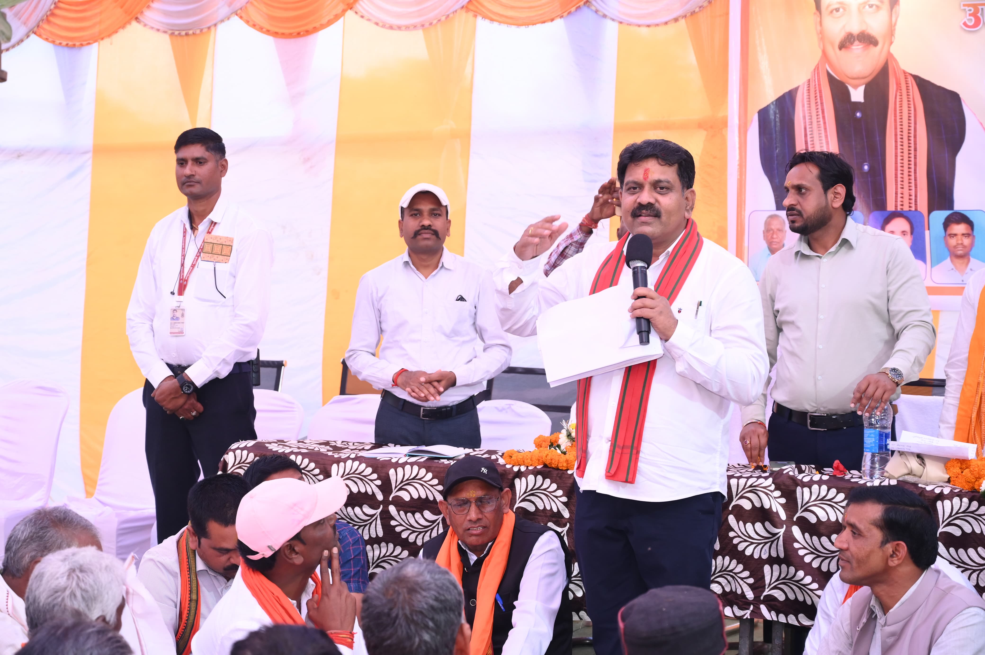 उप मुख्यमंत्री विजय शर्मा ने गांव के विकास के लिए की 2.71 करोड़ की घोषणा