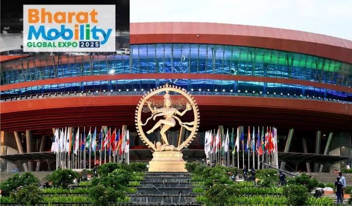 पीएम मोदी ने किया भारत मोबिलिटी का श्री गणेश, जल्द ही लॉन्च होंगी कारे और बाइक्स..