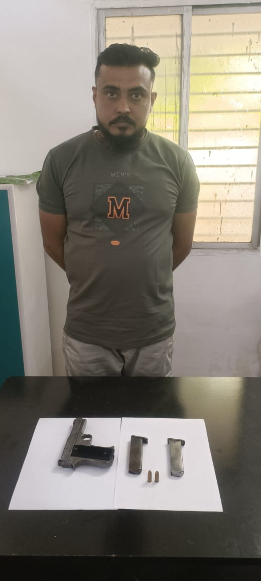 पिस्टल एवं जिंदा कारतूस के साथ आरोपी तौकीर अहमद उर्फ बबलू बाटली गिरफ्तार