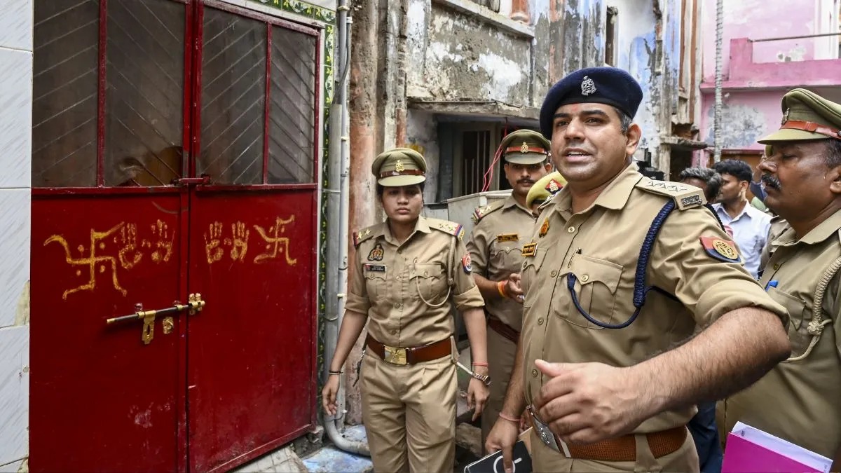 राम मंदिर चढ़ावा चोरी केस में बड़ा एक्शन: 17 साल से तैनात RMO का ट्रांसफर, 8 आरोपी जेल, 70-80 लोग जांच के घेरे में