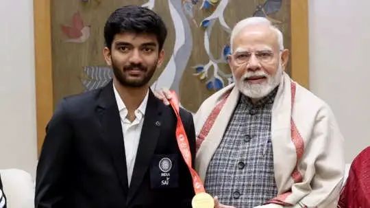 चैंपियन डी मुकेश ने रचा इतिहास..