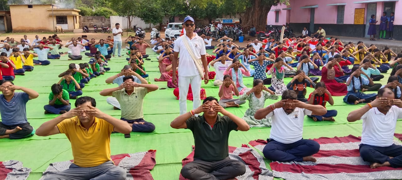 योग ना सिर्फ तन को अपितु मन भी स्वस्थ और सजग करता है- योगाचार्य मिथलेश सिन्हा 