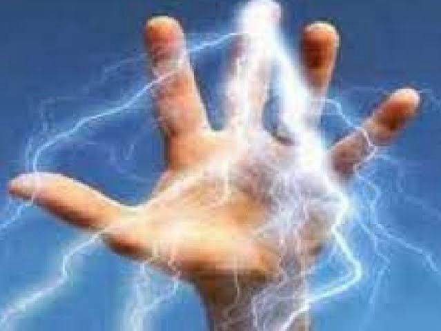 विद्युत तार की चपेट में आजाने से एक महिला की मौत, वहीं एक महिला गंभीर रूप से घायल 
