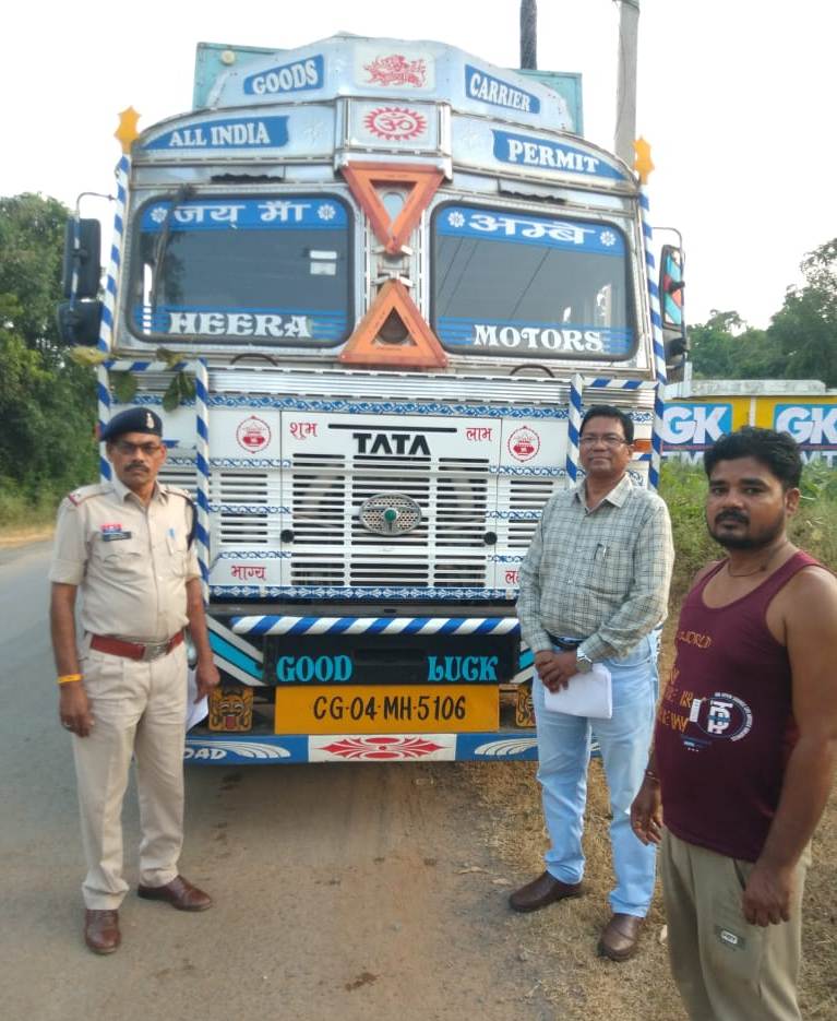 कोण्डागांव मंडी समिति की बड़ी कार्रवाई,मक्का के अवैध परिवहन पर दो वाहन जब्त, 92,805 रूपए की वसूली