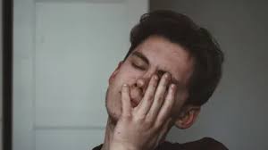  सिर में लगातार दर्द हो रहा है तो इसे सामान्य समस्या समझने की भूल न करें, एक्सपर्ट से जानें हो सकती हैं कौन सी बीमारियां?